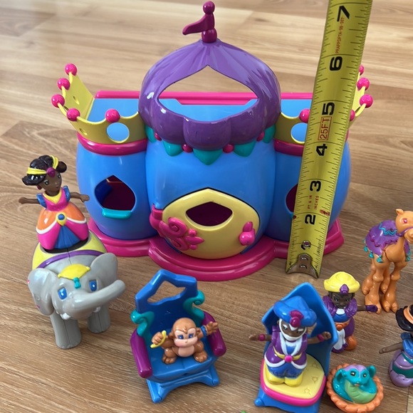 Aladdin and Princess Jasmine Play Set - Picture 12 of 16